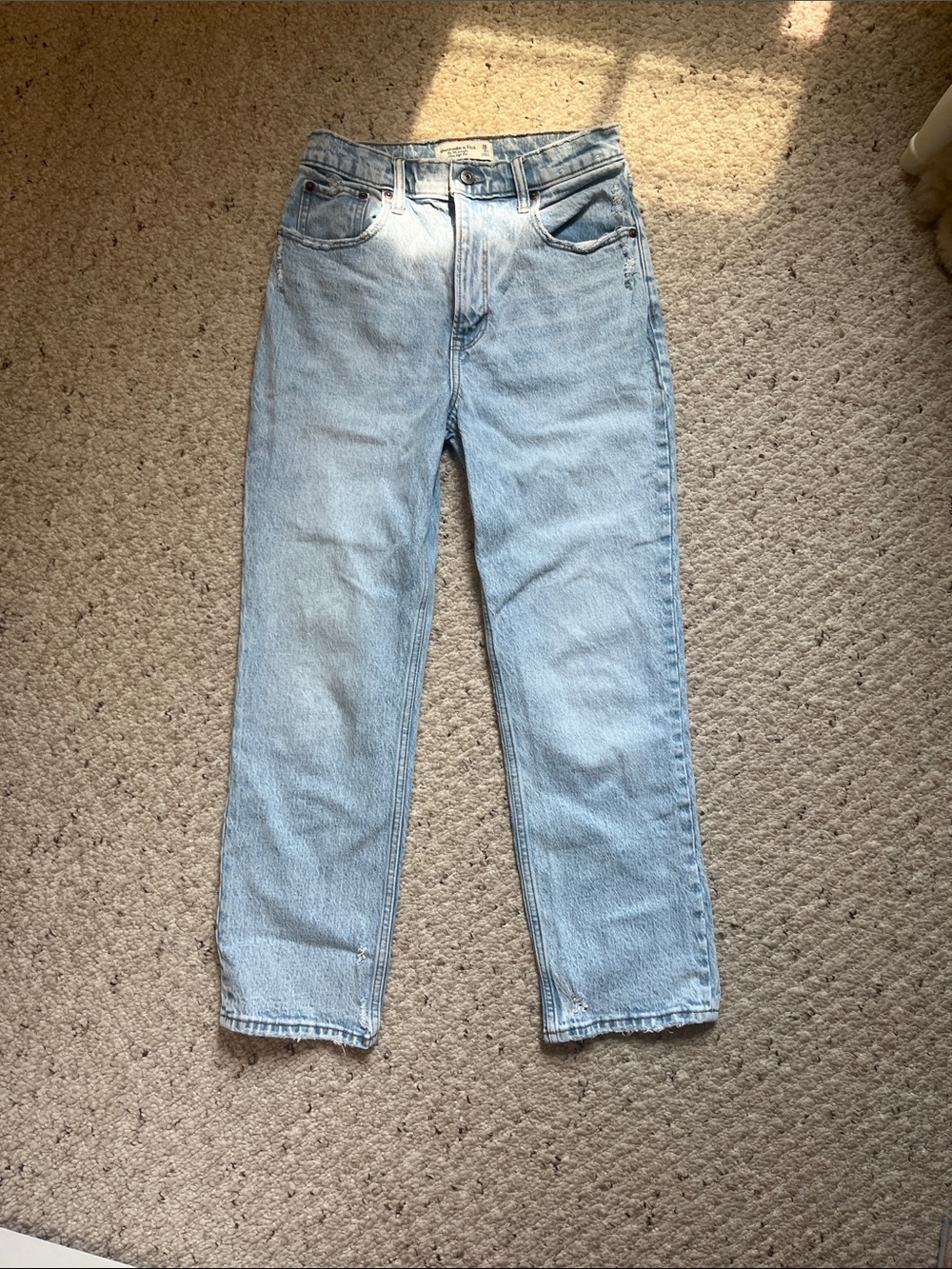 Women’s Abercrombie straight leg jeans